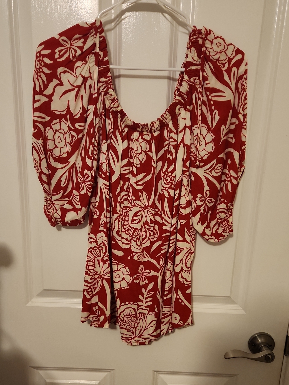 Knox Rose Red and White Floral Off-Shoulder Blouse